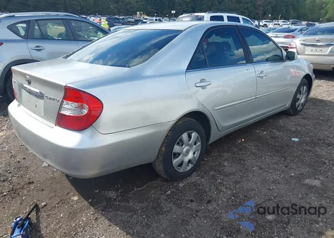 2004 Toyota Camry Le from USA, damaged, VIN 4T1BE32K04U856807